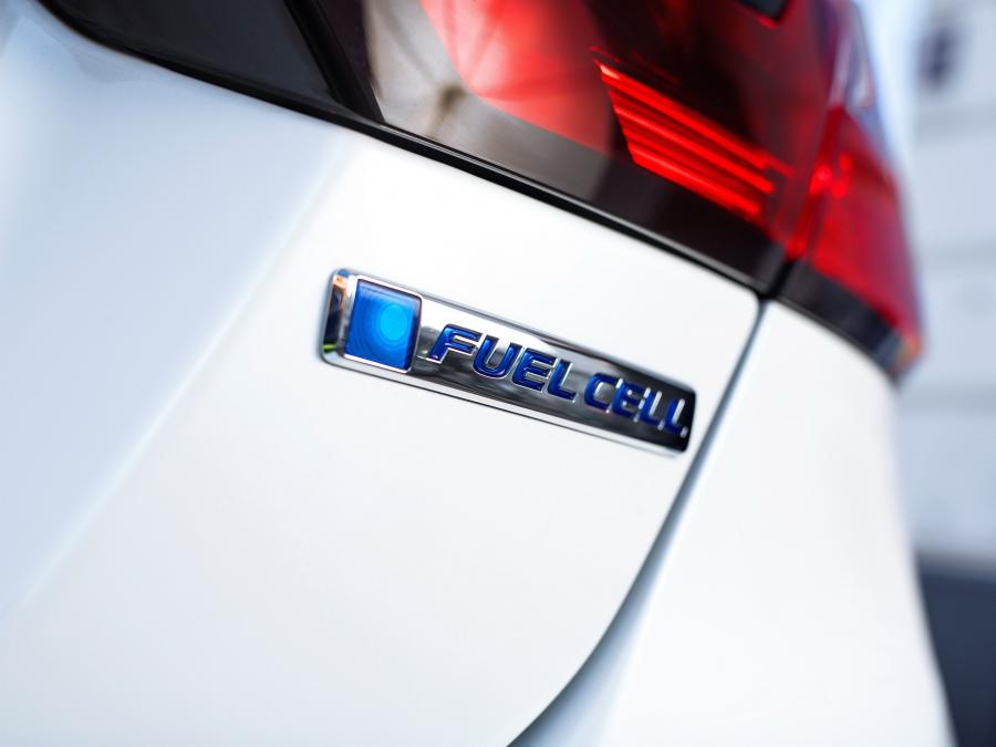 Логотип Honda Clarity Fuel Cell 2016 года  (WW) (фото 29 из 38)